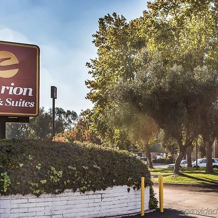 Days Inn By Wyndham Stockton Exterior photo