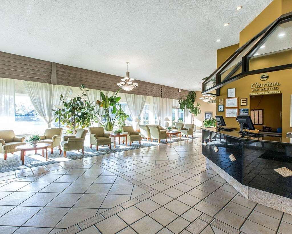 Days Inn By Wyndham Stockton Exterior photo